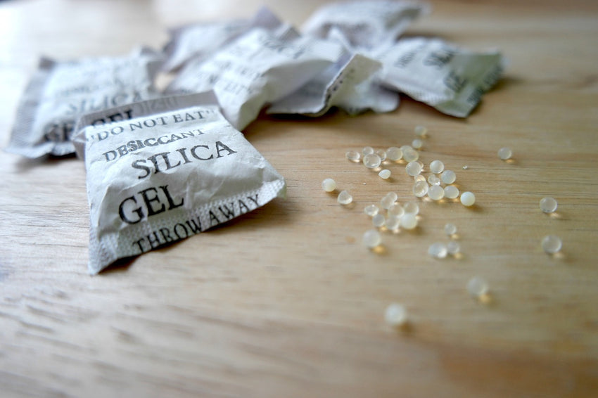 Silica gel desiccant pouches